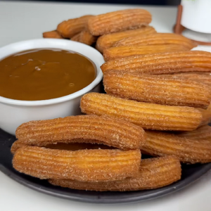 Churros Caseiro Recheado com Doce de Leite Crocante em 40 Minutos – Museu de Sabores
