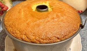 Pão de Ló de Laranja (fica grande e muito fofinho)