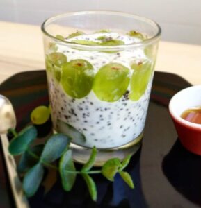Pudim de Chia com Uvas: Uma Sobremesa Saudável, Refrescante e Irresistível!
