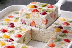 Sobremesa de Iogurte Grego com Frutas e Chia Leve, Cremosa e Viciante