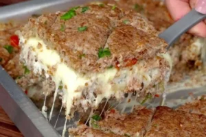 Esse quibe de forno recheado vira prato principal sem precisar de acompanhamento –