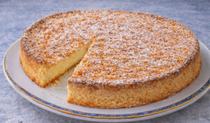 Tarte de Coco e Natas que sai sempre bem