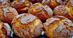 Broa de Milho Fofinha Caseira e Fácil