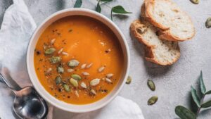 Creme de Abóbora com Sementes Crocantes Doçura Natural e Crocância Irresistível