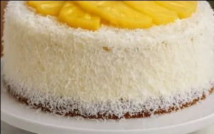 Bolo Gelado de Abacaxi com Coco