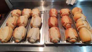 Pão Francês Caseiro: Crocante por Fora e Macio por Dentro