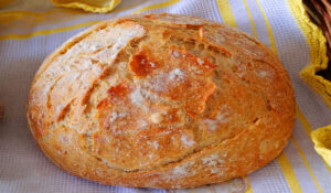 Pão caseiro que sai sempre bem e é muito fácil de fazer