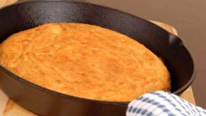 Pão de Frigideira com 3 Ingredientes: Rápido, Macio e Perfeito para o Dia a Dia