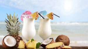 Piña Colada: Drink Tropical Cremoso e Refrescante