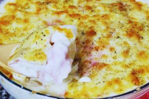 Batata Gratinada com Molho Branco