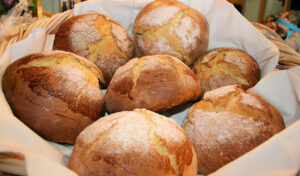 Bolos da Páscoa (receita da minha avó) – ficam fofinhos e muito saborosos