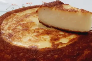 Bolo Cremoso de Mandioca Sem Glúten e Sem Lactose que Fica com uma Textura de Nuvem