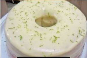 Bolo de Limão Saudável Mais Fofinho e Refrescante Que Você Já Provou