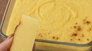 Curau de Corte da Fazenda que Fica Firminho, Cremoso e Faz Todo Mundo Pedir Mais um Pedaço