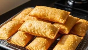 Massa de Pastel Tradicional Caseira: Depois que Você Aprender Essa Receita Nunca Mais Vai Comprar Massa Pronta