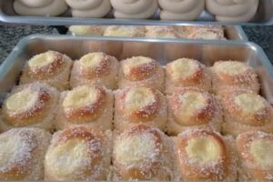 Rosca Caseira Gigante, Super Fofinha e Recheada Que Derrete na Boca