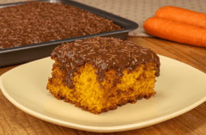 Bolo de Cenoura que não embatuma!