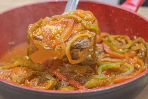 O Segredo para Deixar a Carne Muito Macia e com um Molho Encorpado Incrível