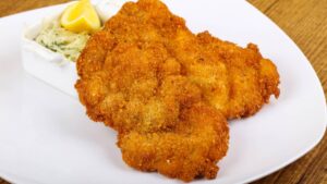 Esse bife à milanesa crocante virou o prato mais pedido aqui em casa