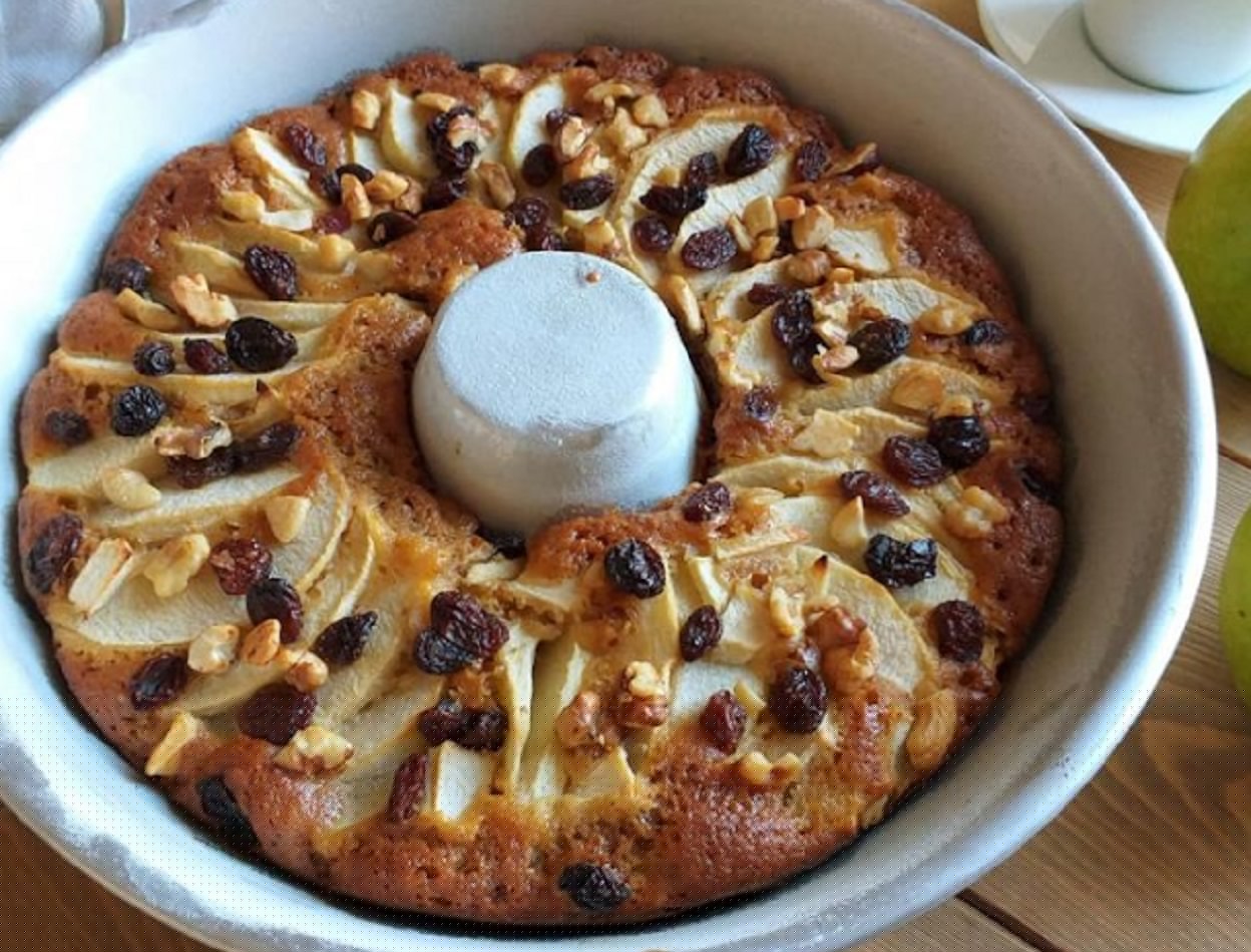 Bolo de Maçã com Passas e Canela: Receita Caseira Irresistível