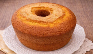 Bolo de Cenoura Laranja e Coco – o famoso Bolo das 6 Chávenas