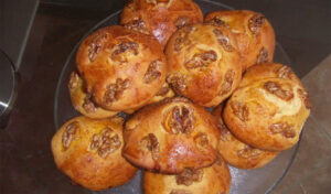 Broas da Páscoa (são muito fáceis de fazer e ficam deliciosas)