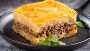 Receita de escondidinho de carne moída fácil para o dia a dia