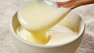 Leite Condensado Caseiro que surpreende pela textura perfeita