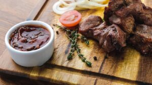 Molho barbecue fácil perfeito para churrasco e lanches