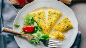 Omelete de Forno para seu Jantar Um preparo simples que vira um prato completo