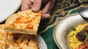 Fácil de preparar em casa o pão pita surpreende pelo sabor