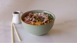 aprenda a preparar um poke vegano leve e nutritivo