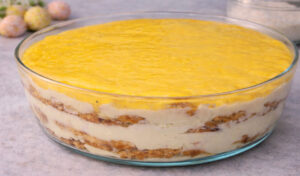 Semifrio de Bolacha com Doce de Ovos (sai sempre bem e é fácil de fazer)