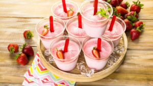 Sorvete de Morango Cremoso no Palito Geladinho