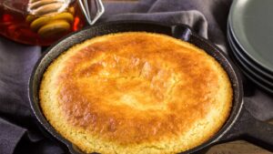 Pãozinho de Frigideira com 3 Ingredientes: Rápido, Macio e Sem Forno pra fazer em casa hoje