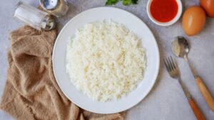 Não jogue fora! 5 formas deliciosas de aproveitar o arroz de ontem