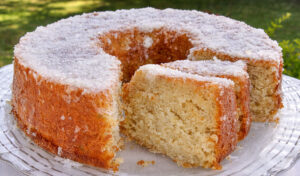 Bolo de Coco e Banana da avó Palmira