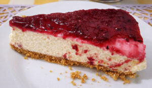 Cheesecake de Morango muito fácil de preparar (não precisa de forno)