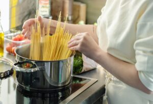 10 truques de cozinha que vão facilitar a sua rotina