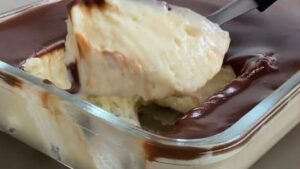 Pavê de Coco com Brigadeiro ABSURDAMENTE Cremoso que Vai Fazer Todo Mundo Perguntar “É Pra Ver ou Pra Comer?”