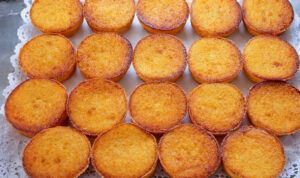 Queijadinhas de laranja muito fáceis e rápidas de preparar