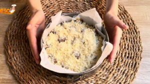 Entre banana macia e chocolate derretido, a torta conquista na primeira mordida